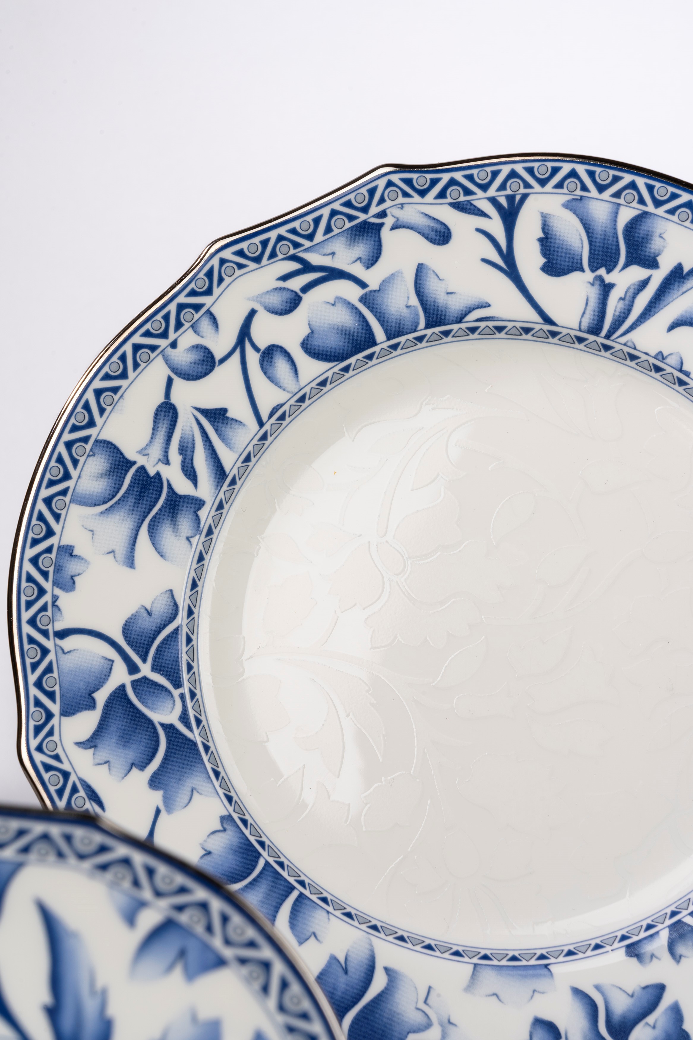 Richard Ginori, Servizio in porcellana bianca e blu “Jasmine”, manifattura di Laveno