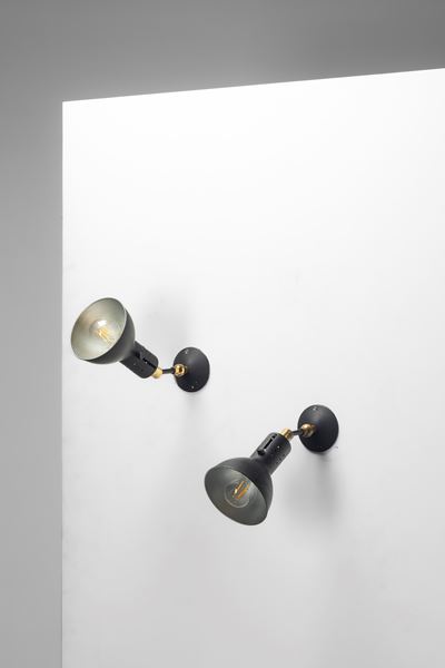 Coppia di faretti, metallo verniciato con diffusore a rilievo, 1970 circa