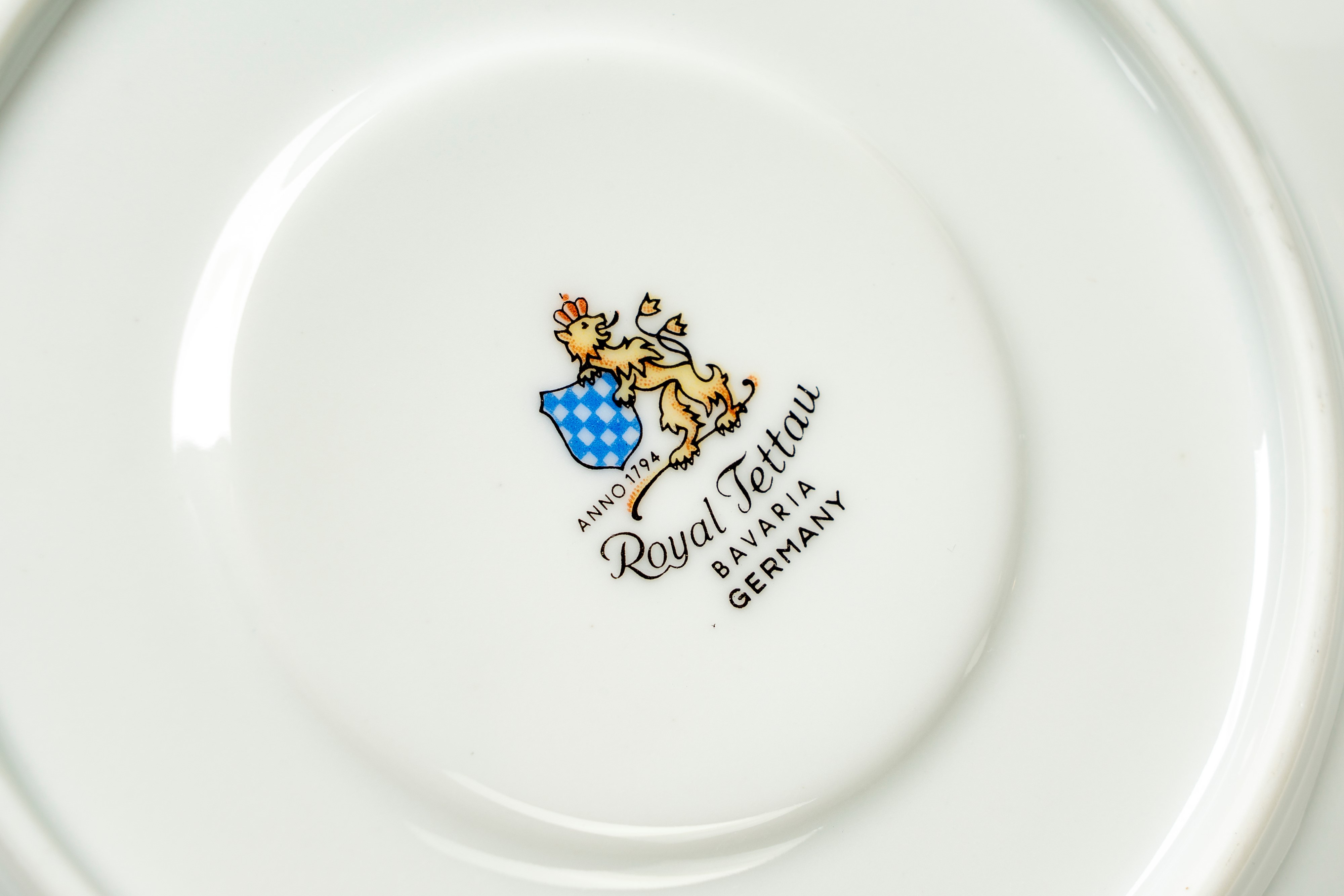 Servizio da tè, Royal Tettau Bavaria, porcellana bianca profilata in oro