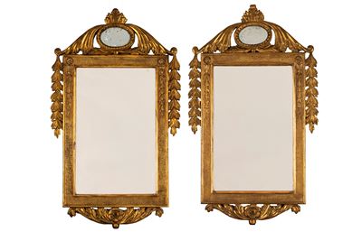 Coppia di specchiere in legno intagliato e dorato, secolo XIX