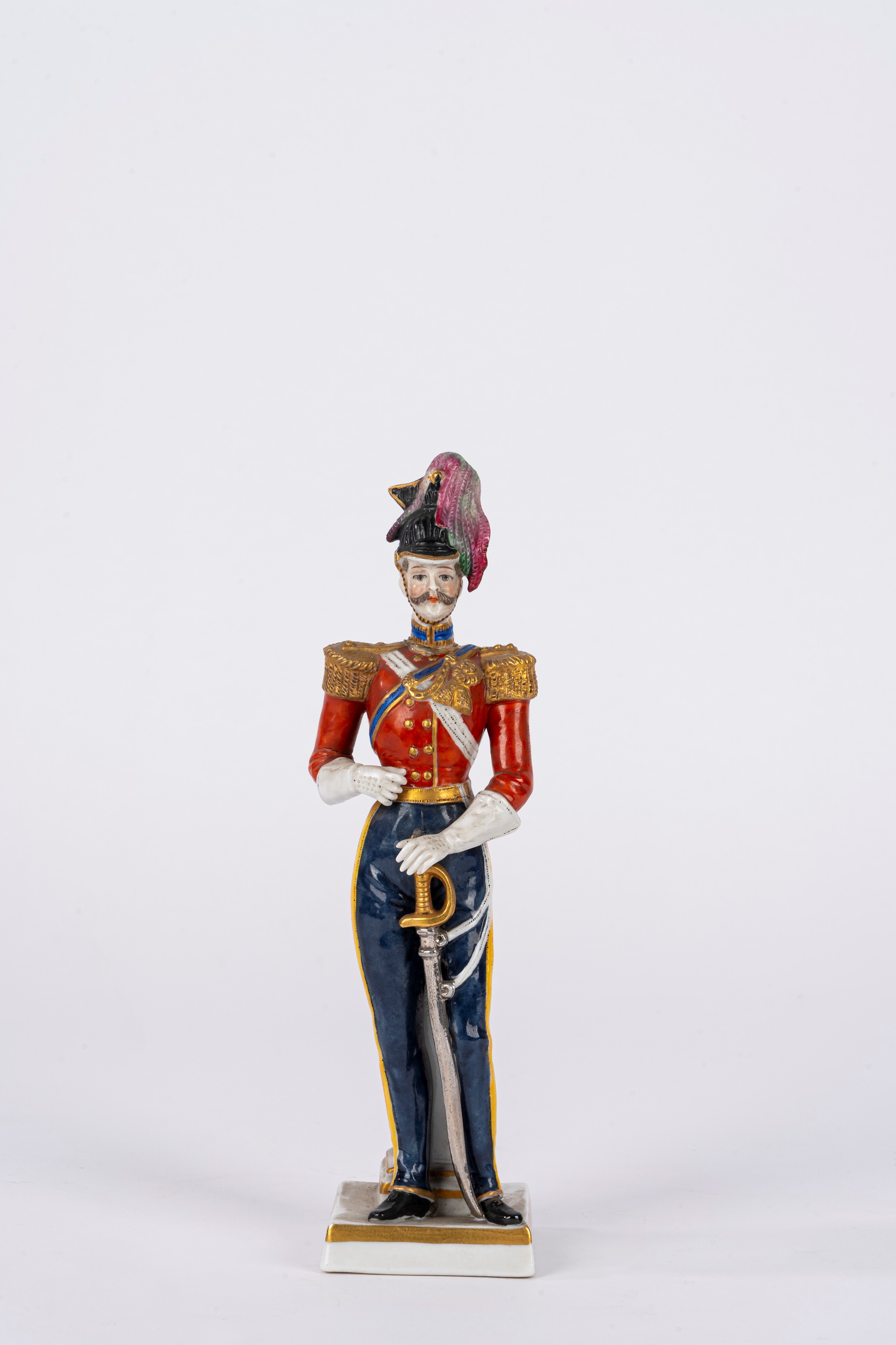 Collezione di 11 soldatini e statuine in porcellana policroma, Capodimonte/Herend/Ludwigsburg, XX...
