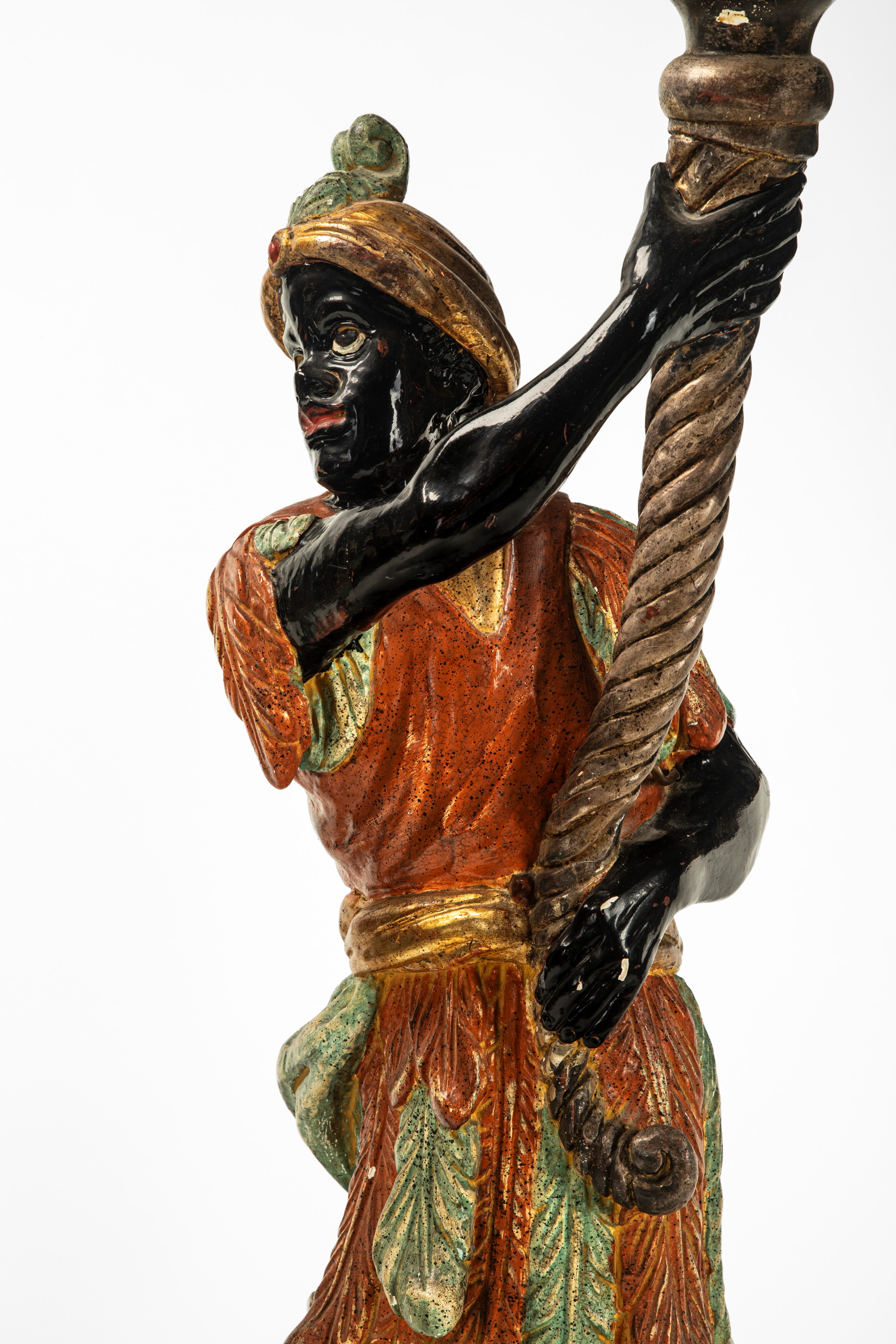 Due mori reggitorcia, in legno laccato, fine secolo XIX