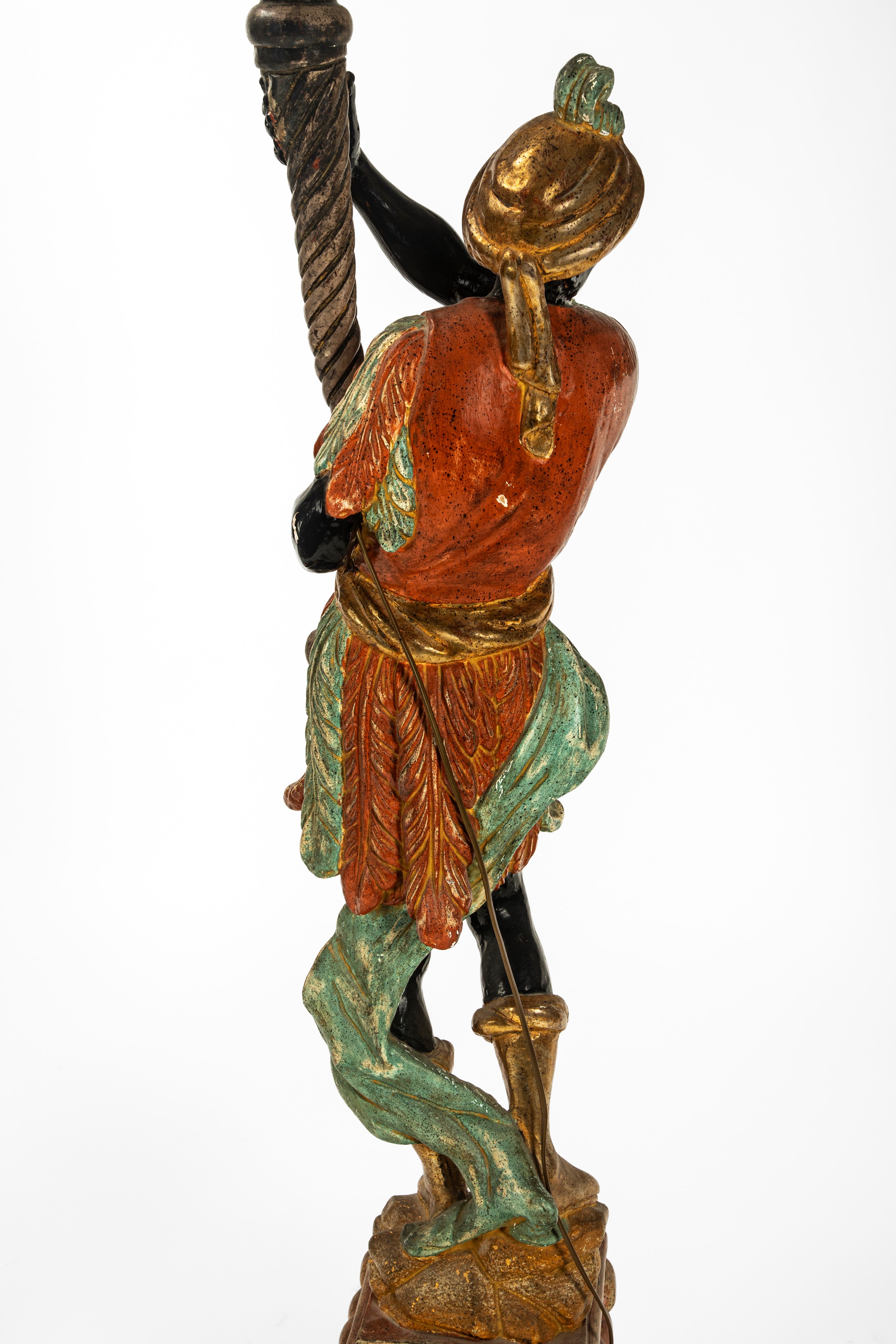 Due mori reggitorcia, in legno laccato, fine secolo XIX