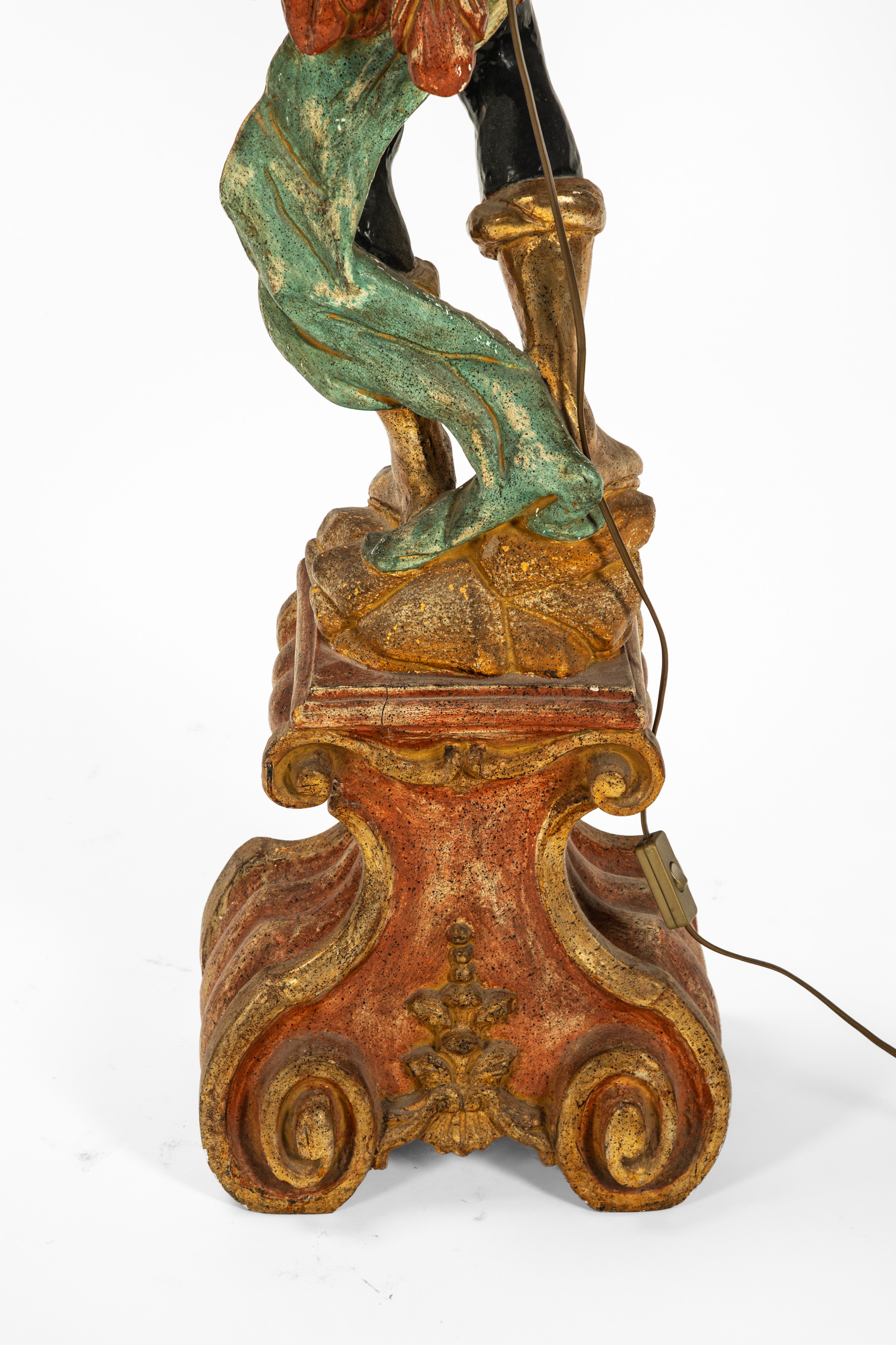 Due mori reggitorcia, in legno laccato, fine secolo XIX