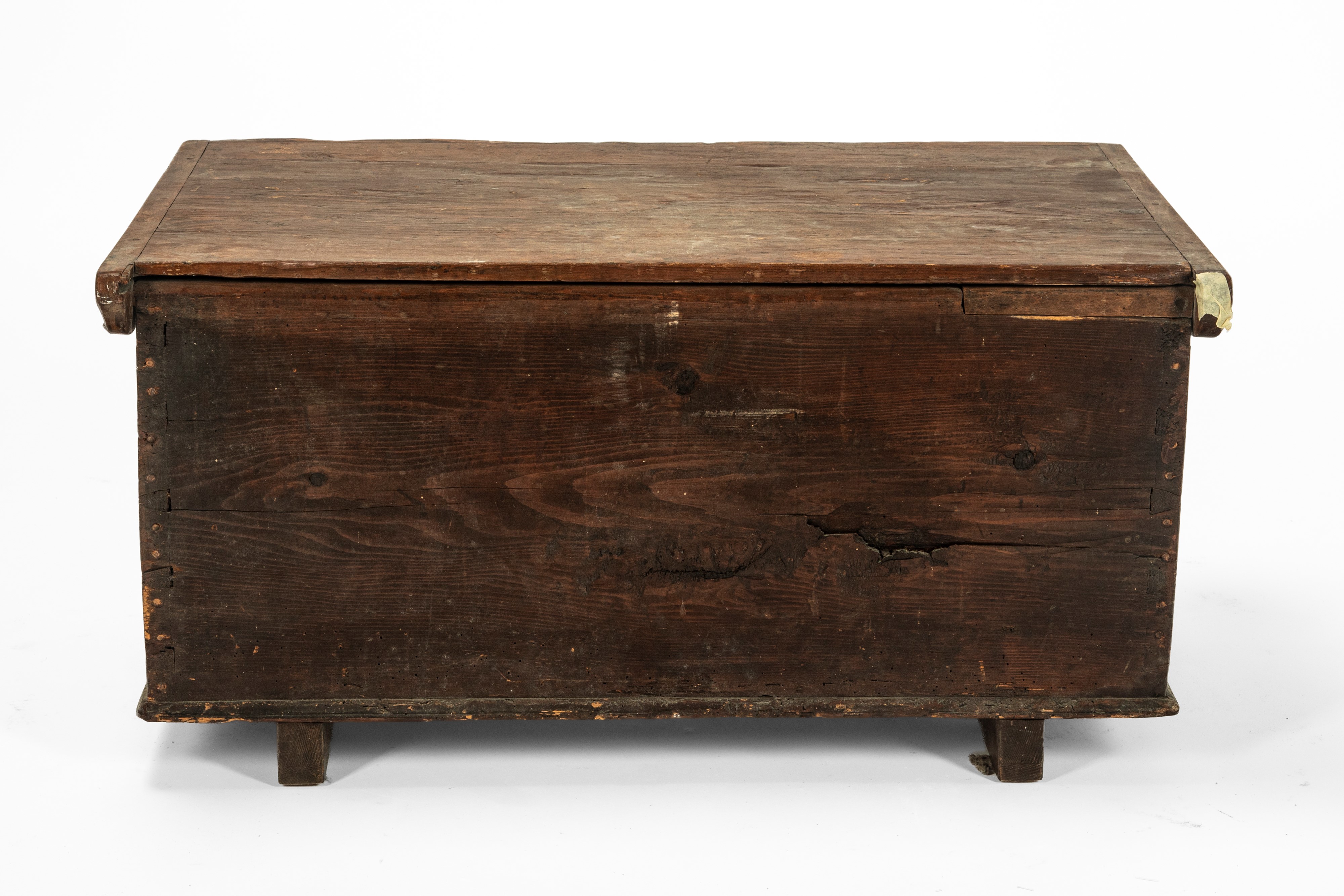 Piccola cassapanca in legno dipinto, secolo XX, cornici floreali