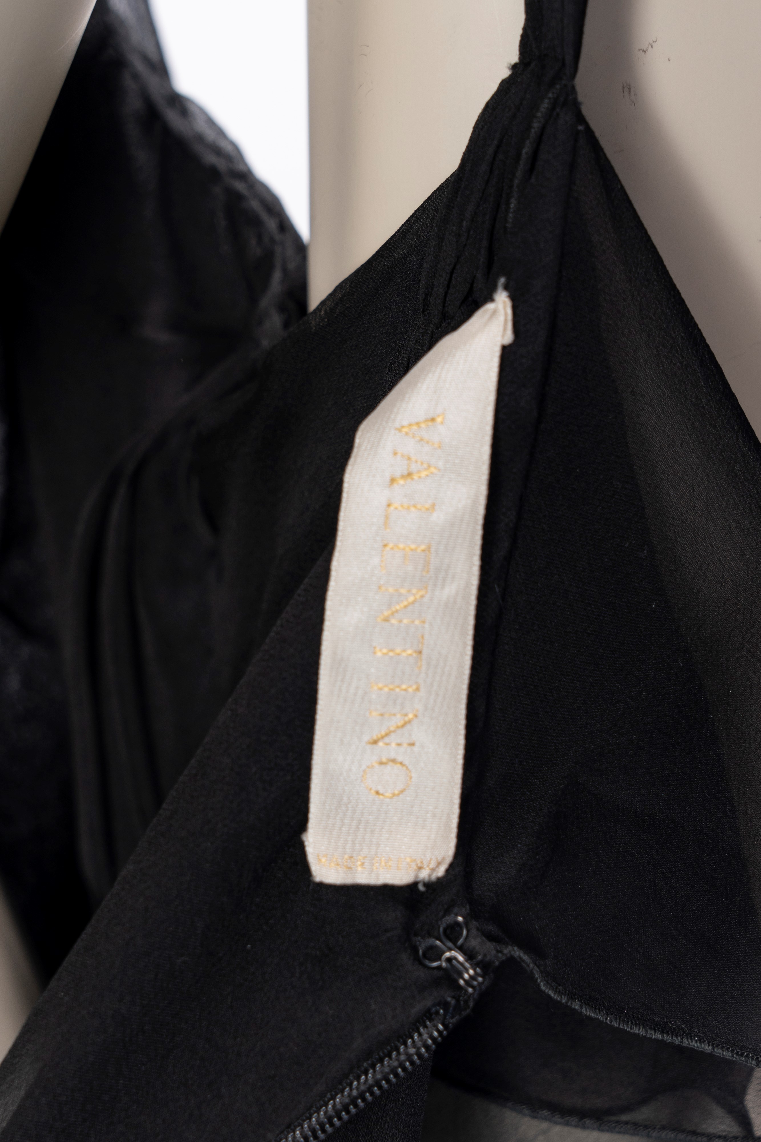 Valentino - Abito lungo in chiffon di seta nero