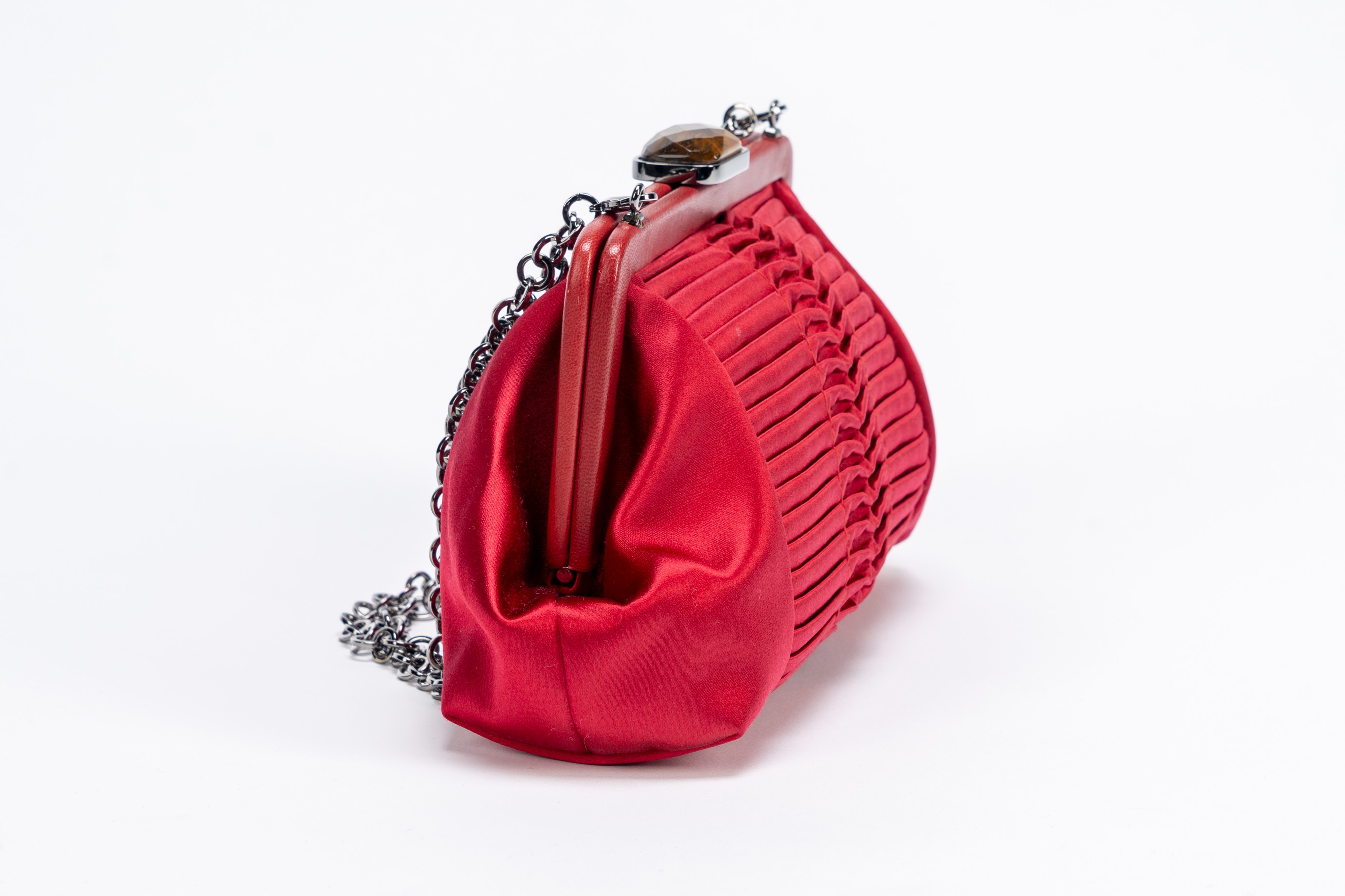 Ferragamo - Mini borsa da sera in raso rosso con tracolla a catena staccabile