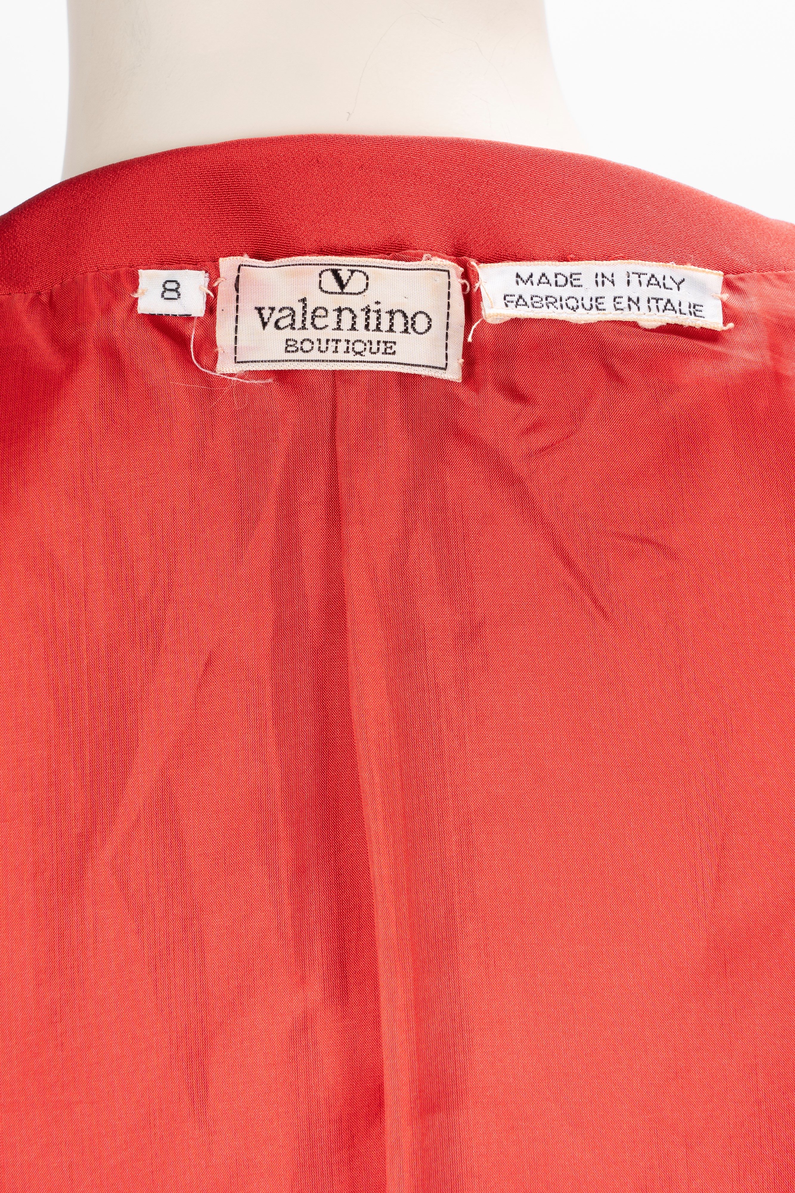 Valentino Boutique - Giacca in seta rossa con inserti in velluto nero