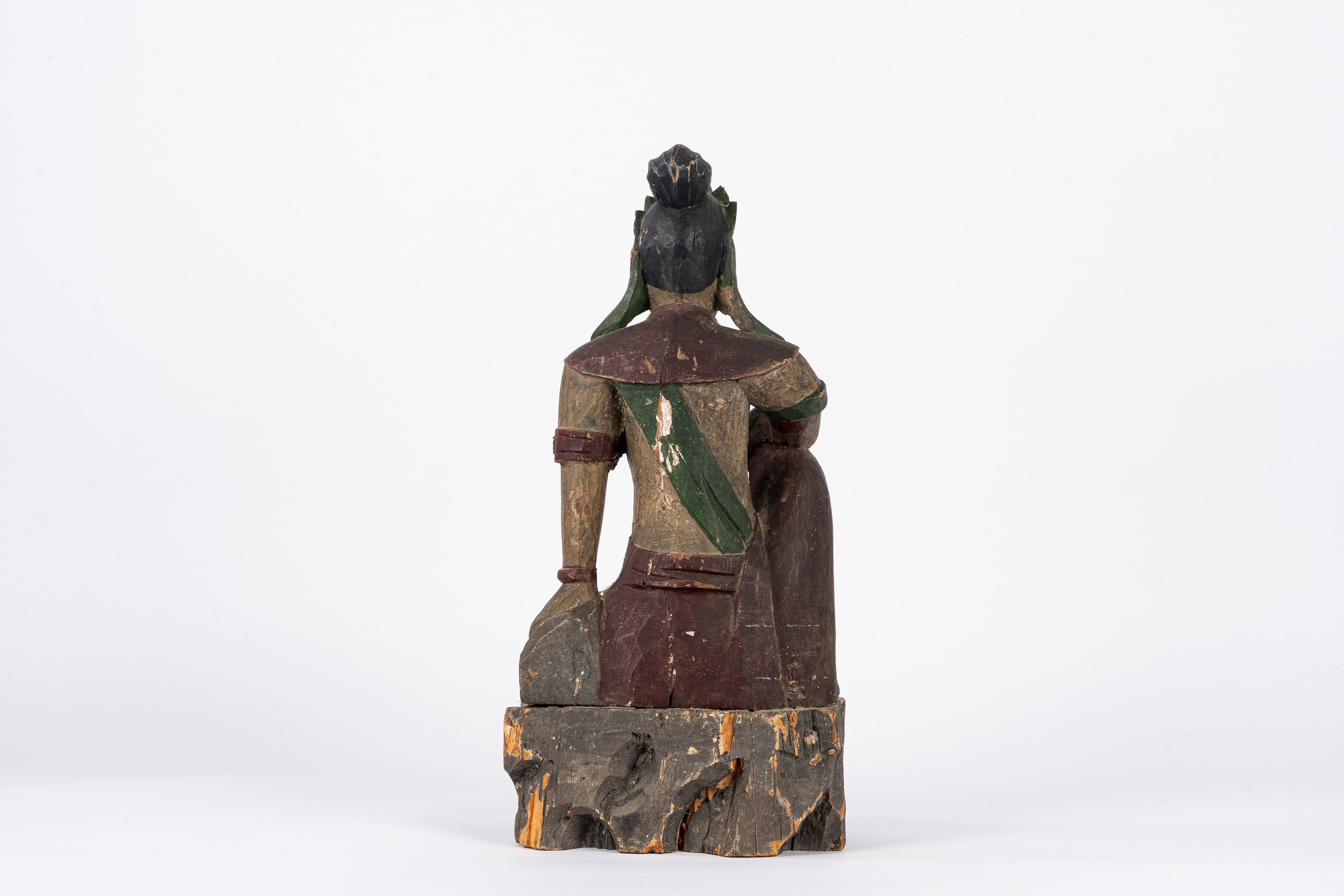 Scultura in legno policromo, Buddha seduto, secolo XX