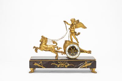 Orologio da tavolo, marmo e bronzo dorato, inizio XIX secolo