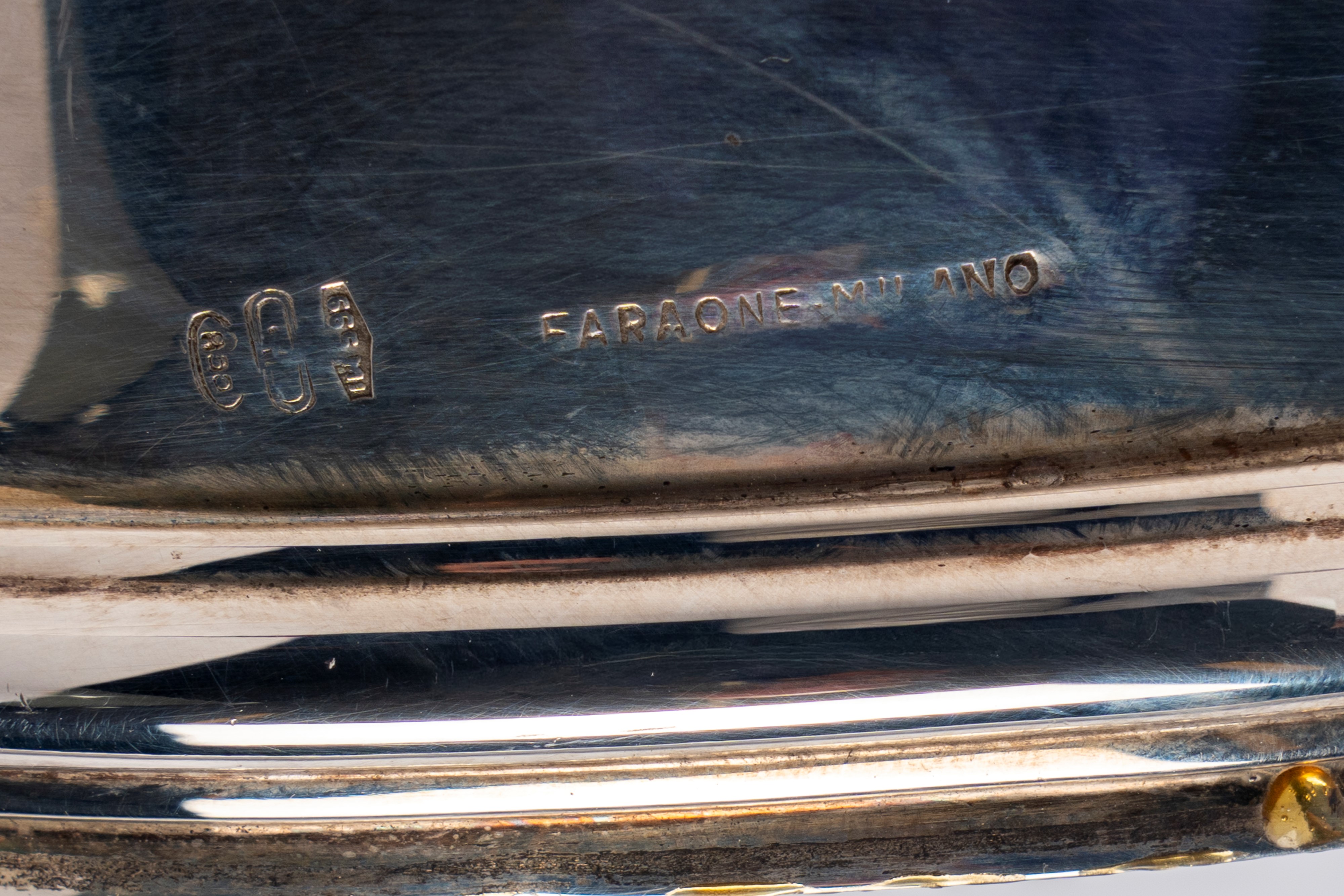 Faraone - Porta bottiglie, argento, oggetto decorativo (Milano, secolo XX)