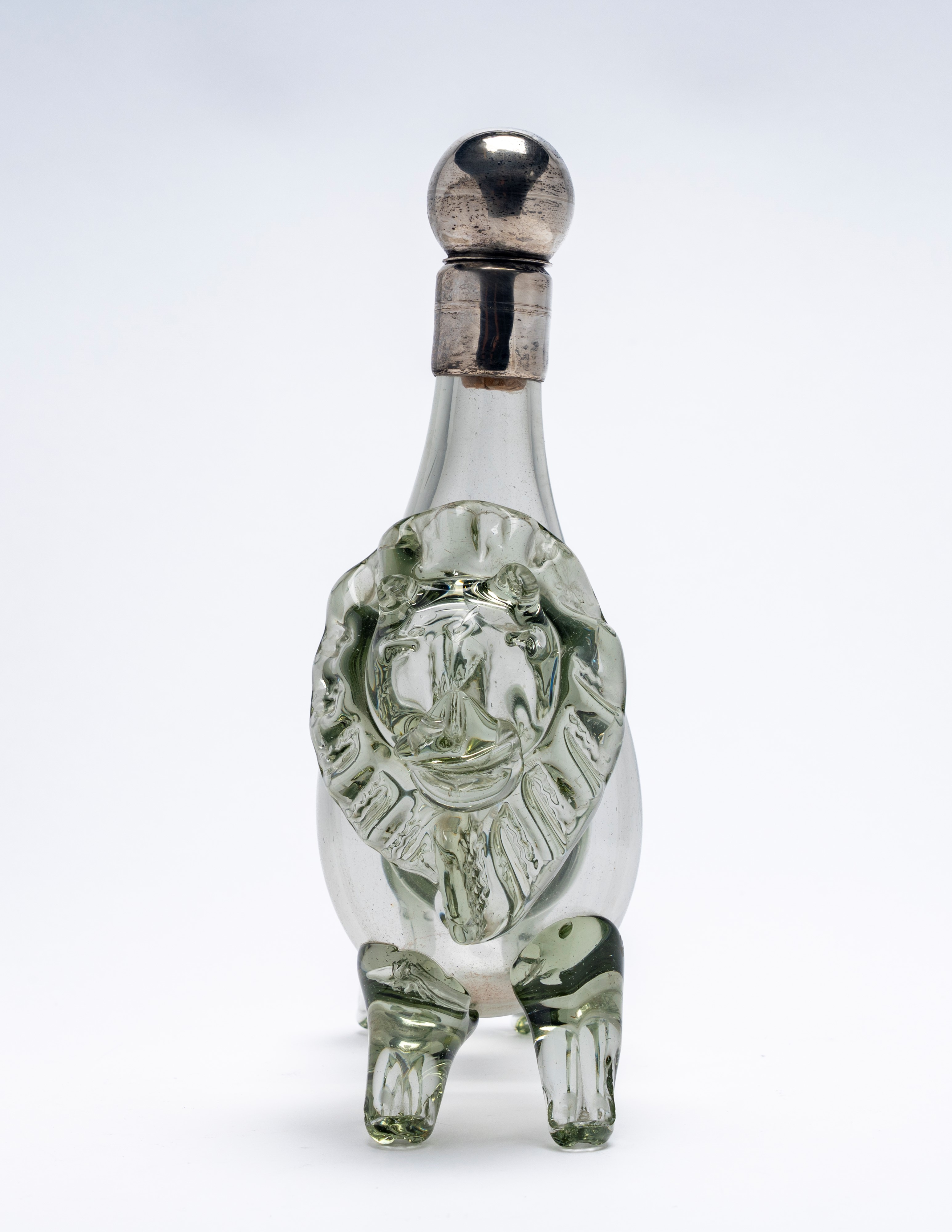 Bottiglia decorativa, in vetro soffiato e applicazioni in pasta di vetro, argento 925 (prima metà...
