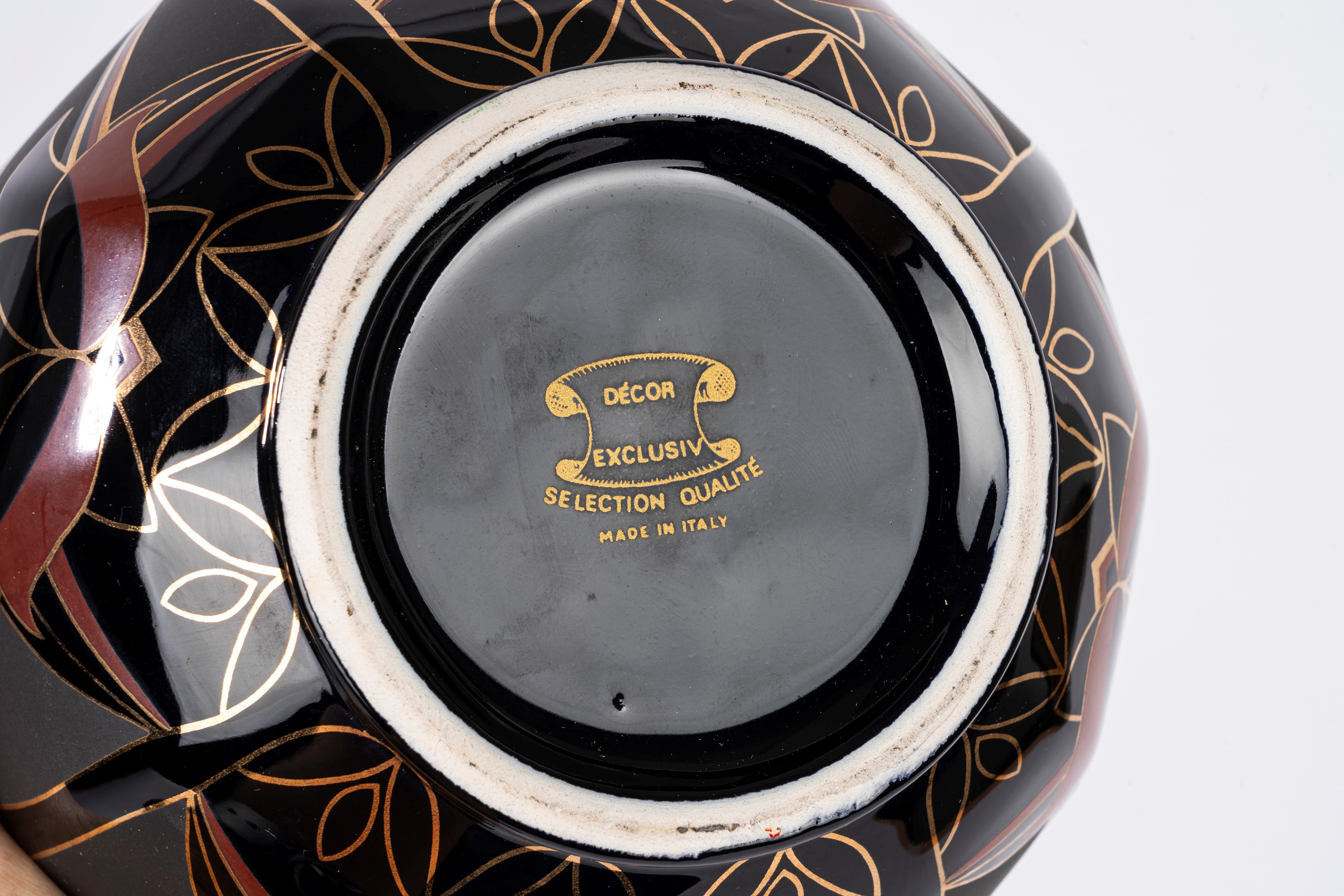 Piccola potiche in ceramica smaltata con motivi déco, altezza 21 cm