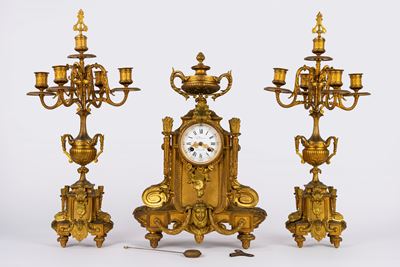 Trittico in bronzo dorato Napoleone III, Pendola e due candelabri a sei luci