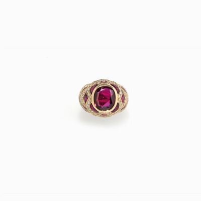 Anello in Rubino e Diamanti in Oro Giall