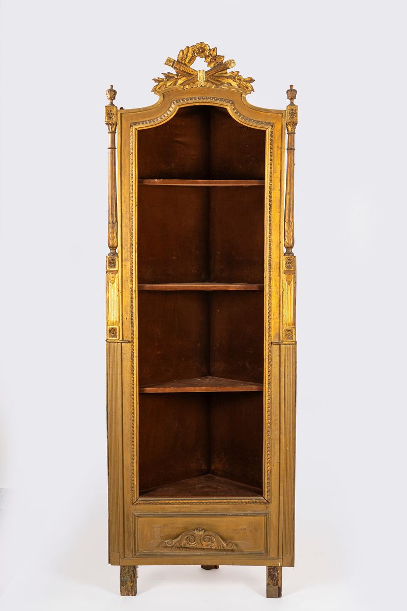 Angoliera ricavata da specchiera del XIX secolo, con aggiunte e restauri in epoca moderna