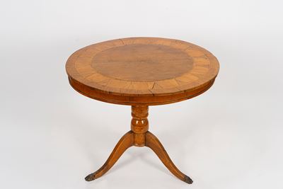 Tavolino rotondo, legno intarsiato, secolo XIX
