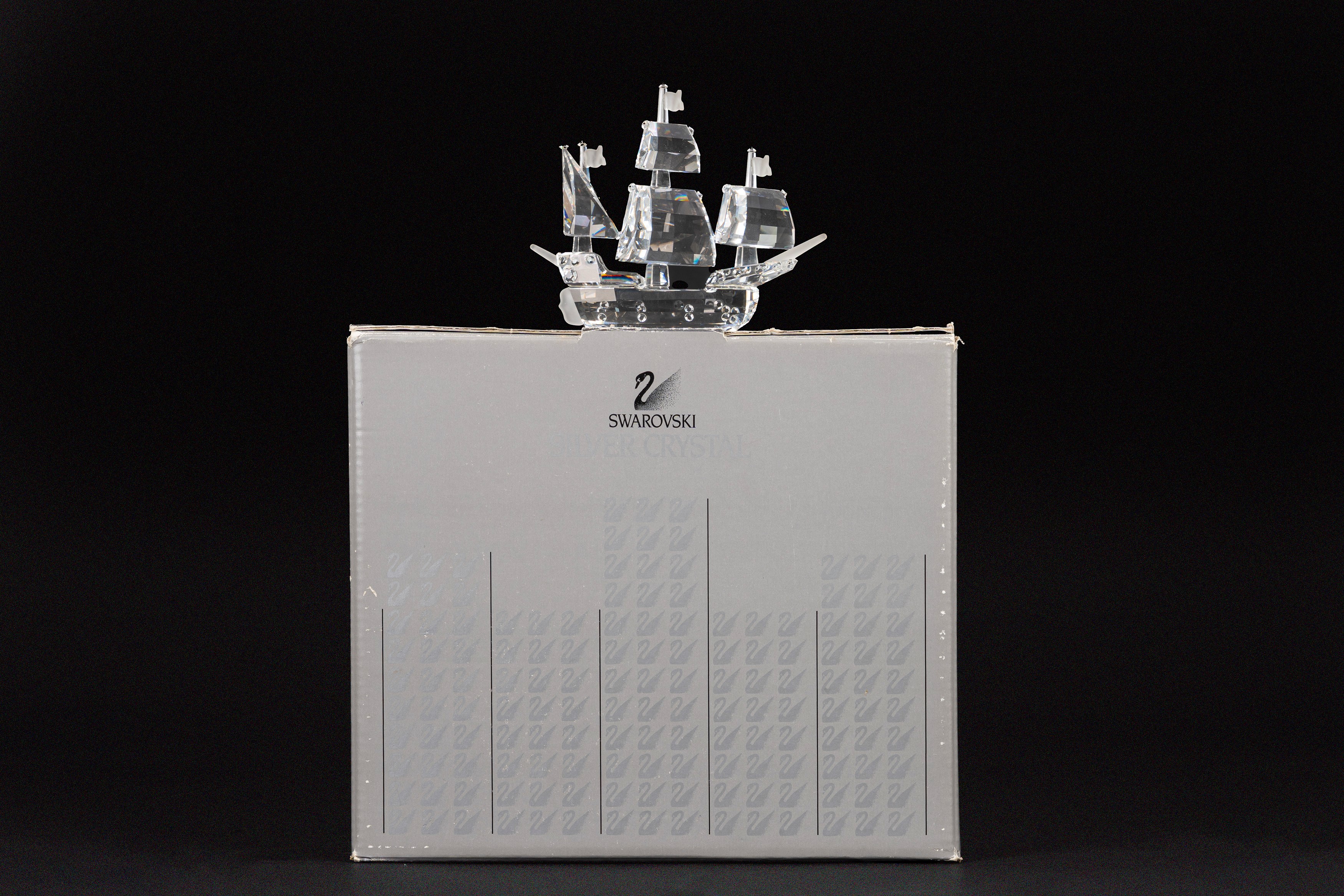 Swarovski - Santa Maria, scultura in cristallo della serie “When we were Young”