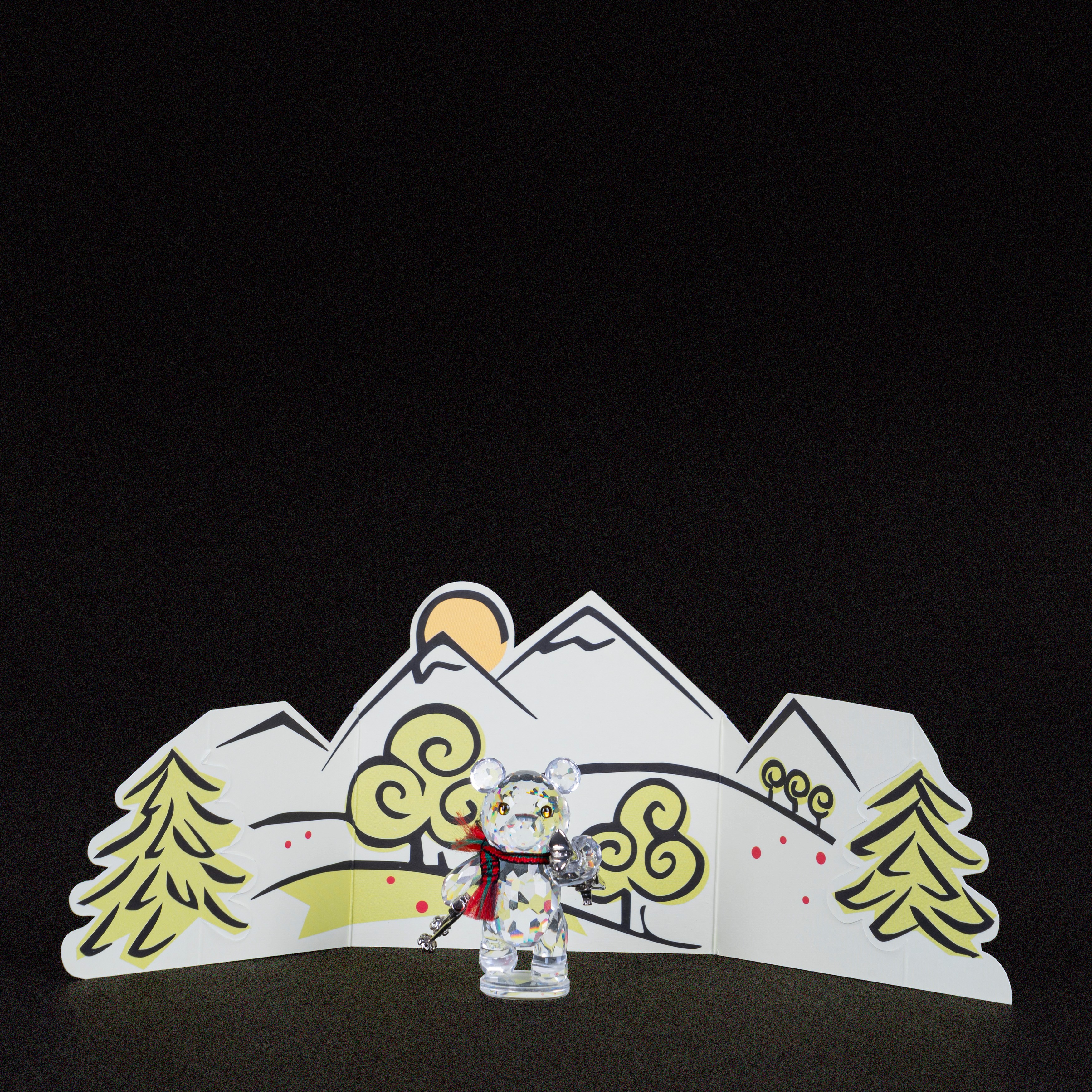 Swarovski - Orsetto sciatore in cristallo (serie “When we were Young” 234710)