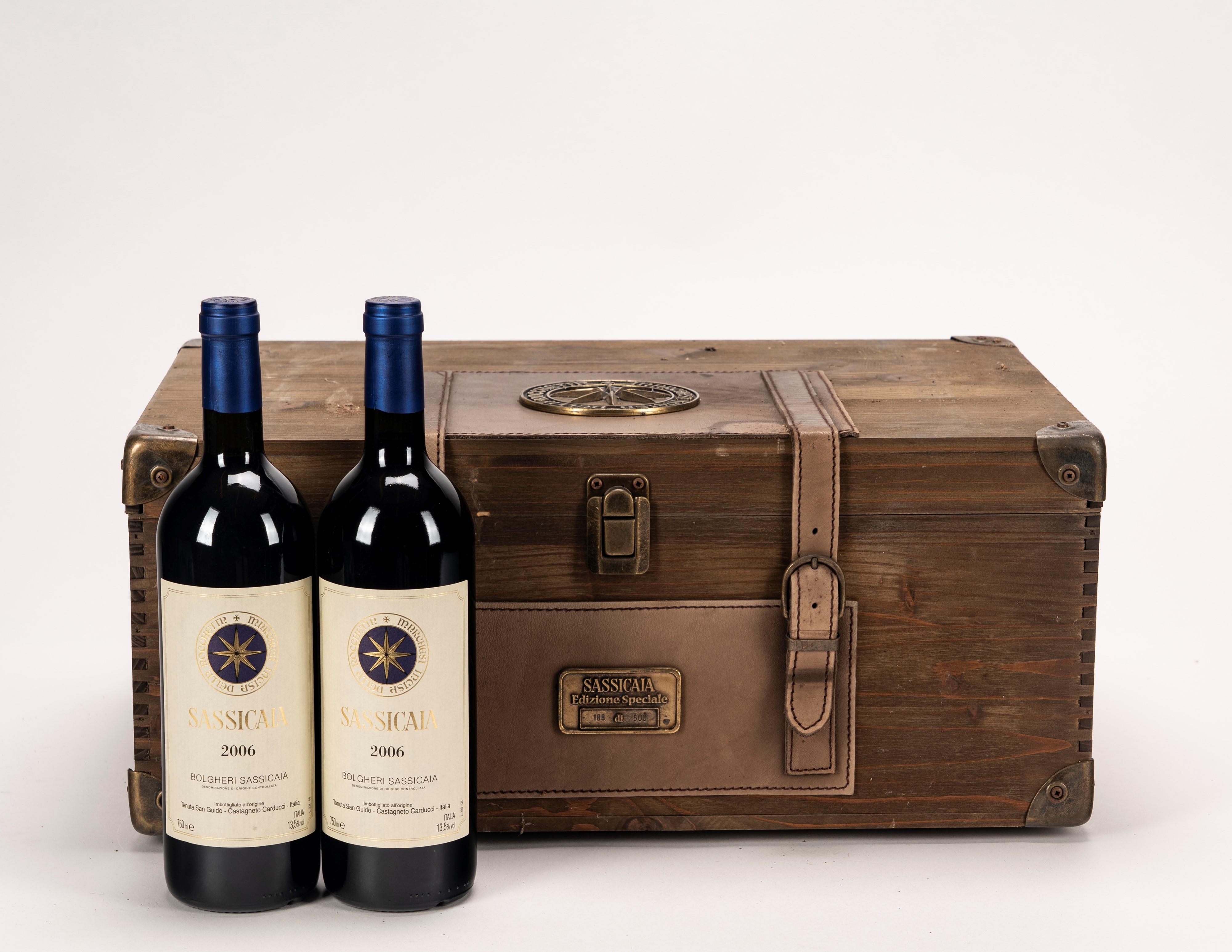 Italia - Sassicaia — cofanetto originale con 12 bottiglie (2006)