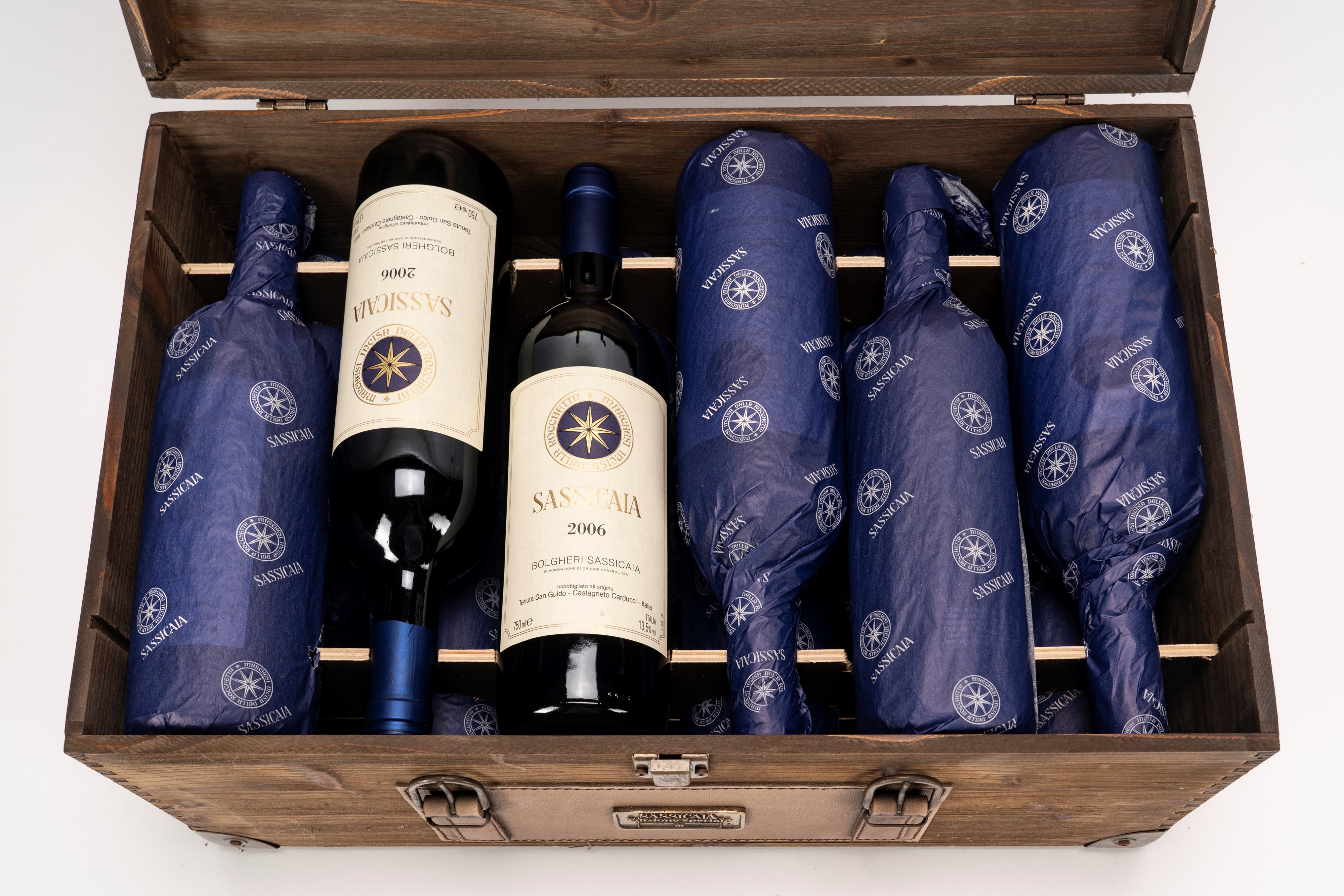 Italia - Sassicaia — cofanetto originale con 12 bottiglie (2006)