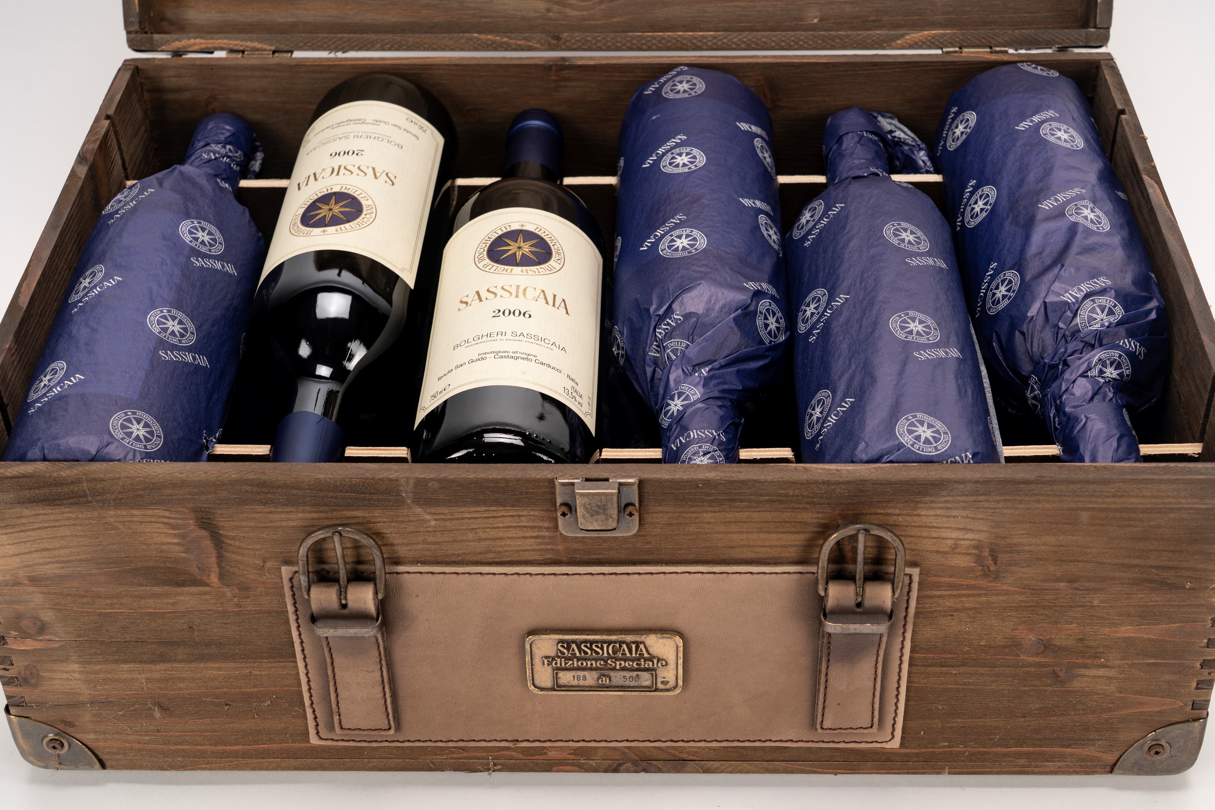 Italia - Sassicaia — cofanetto originale con 12 bottiglie (2006)