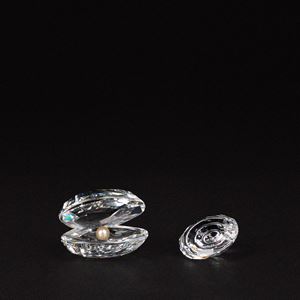 Ostrica con perla; e Conchiglia