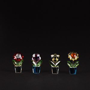Tulipano giallo; Aster; Fiore rosa e Girasole