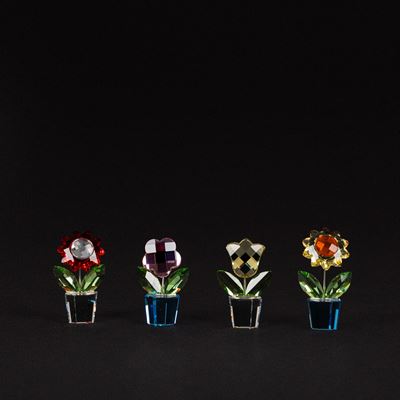 Happy flowers: Tulipano giallo; Aster; fiore rosa e girasole in cristallo