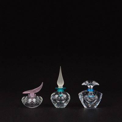 Tre flaconi in cristallo della serie “Exquisite Accents”