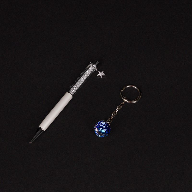 Swarovski - Penna e portachiavi in cristallo