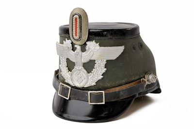 Shakò da truppa di polizia, tamburo semirigido laccato (Germania), II quarto XX secolo