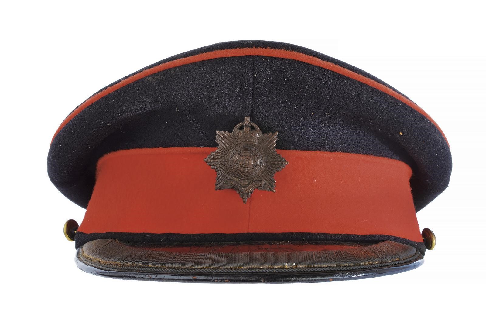 Inghilterra, Berretto militare in panno nero con fregio “HAMPSHIRE”