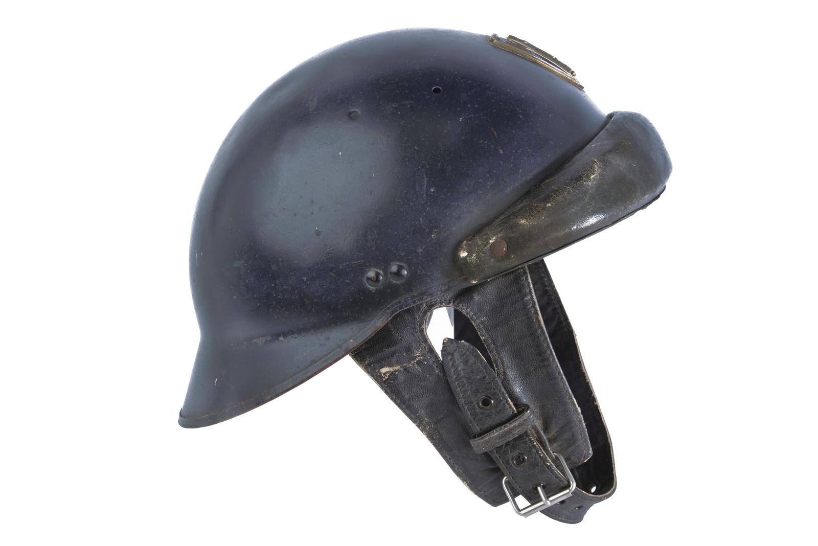 Elmetto M 35 del Governo di Vichy, Francia (circa 1941)