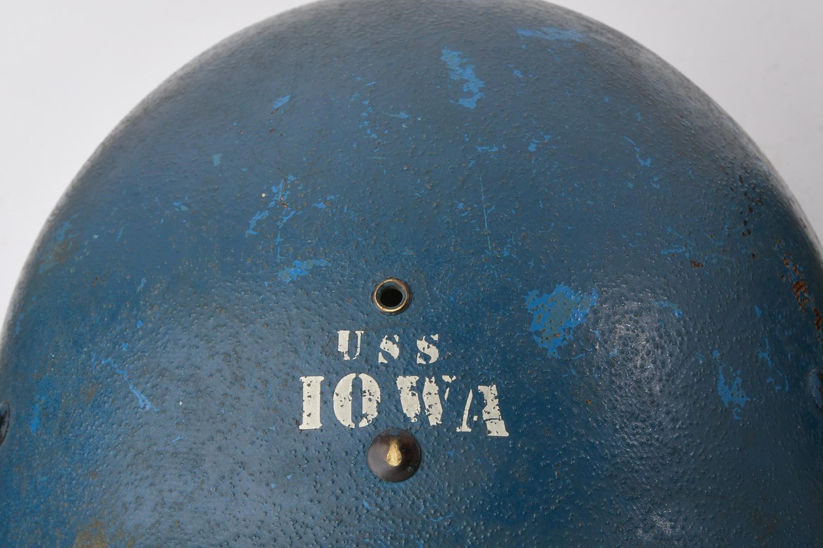 Elmetto M1, coppo in metallo e finiture tessili (USS “IOWA”), secondo quarto del XX secolo