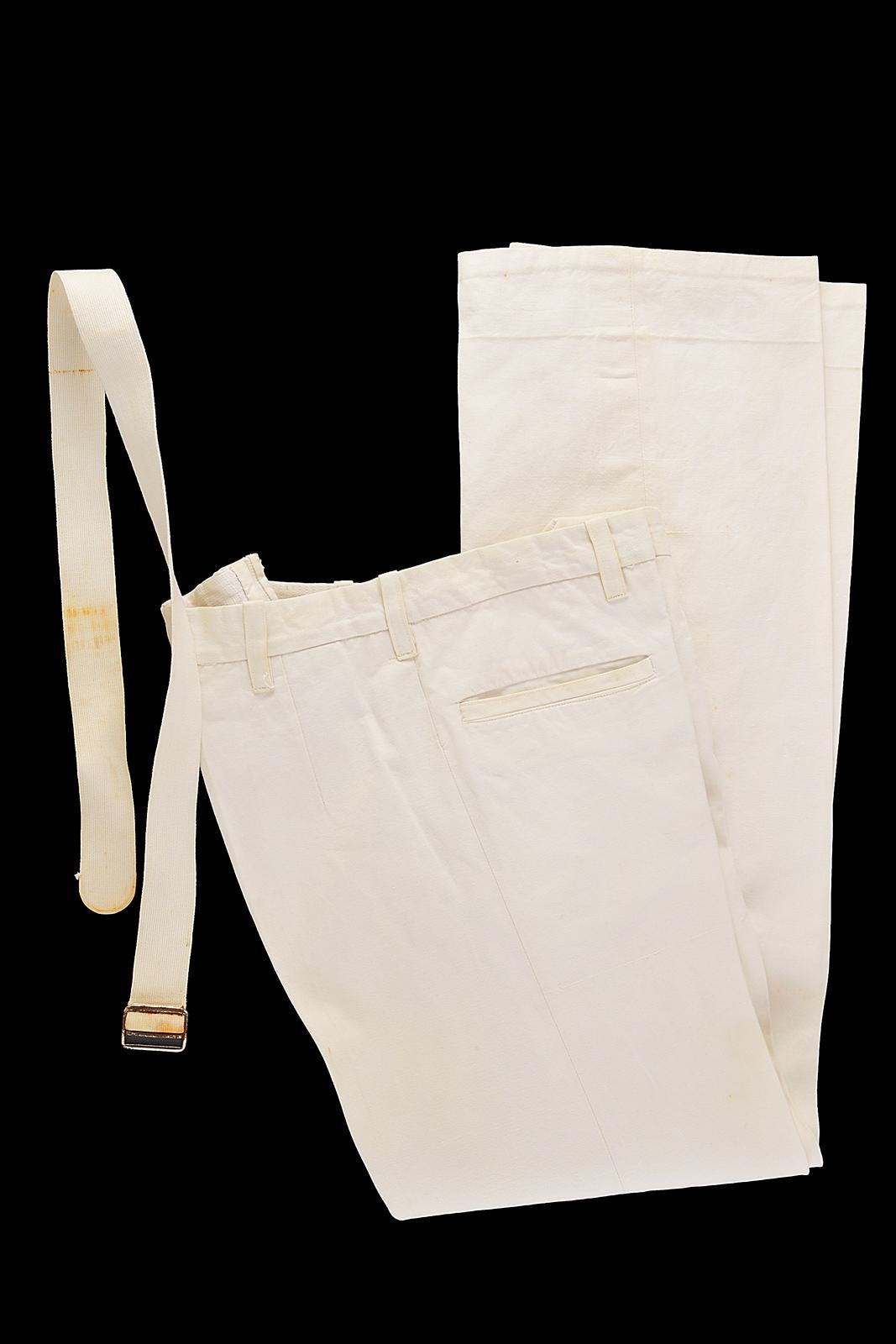 Regno d’Italia, Uniforme estiva per ufficiale superiore della MVSN (giacca) con pantaloni e cintu...