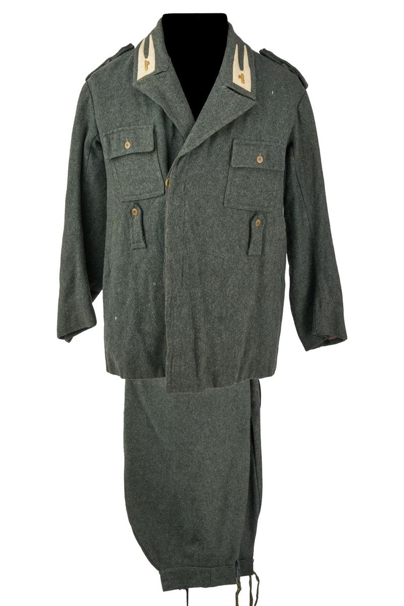 Uniforme da ufficiale MVSN, seconda metà del XX secolo, panno grigioverde