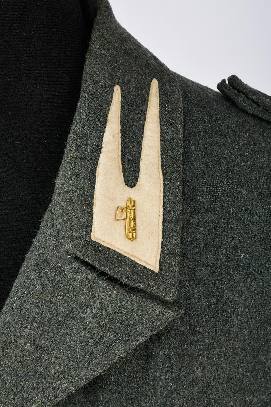 Uniforme da ufficiale MVSN, seconda metà del XX secolo, panno grigioverde