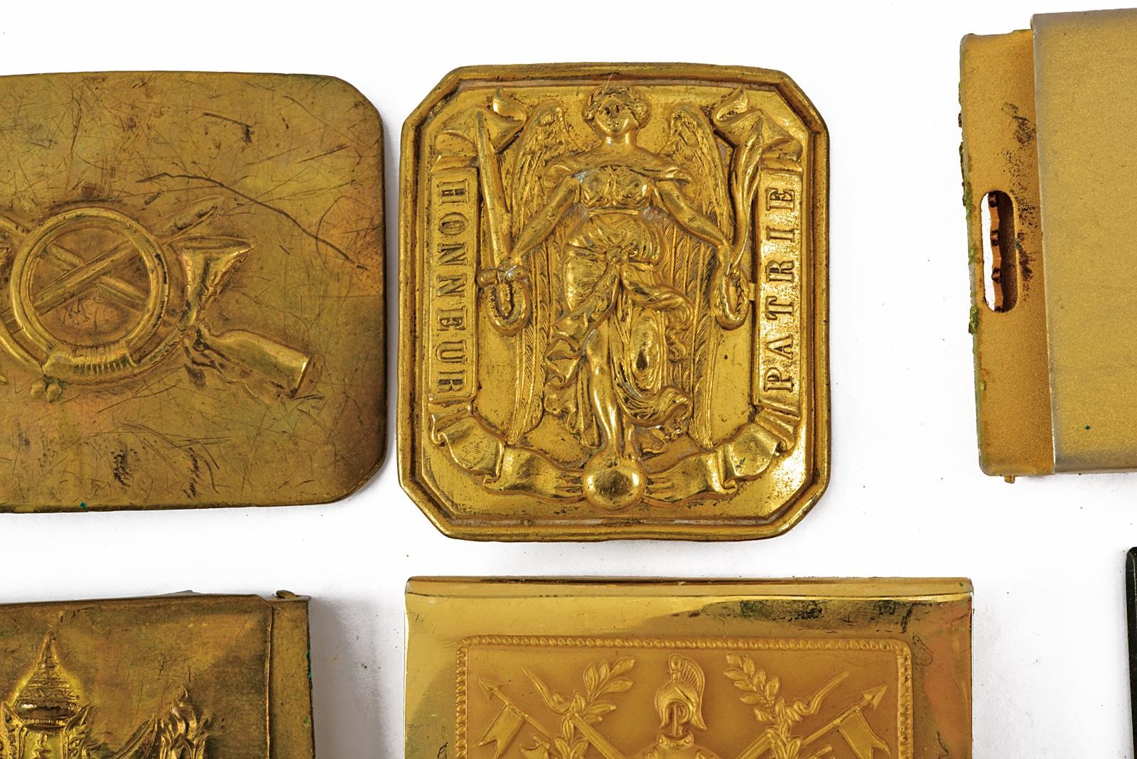 Lotto di fibbie militari, vari Paesi (XIX/XX secolo)