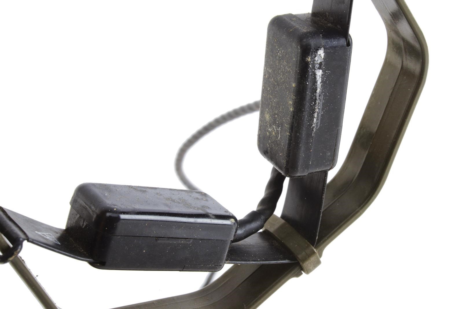 Telemit, Cuffie da pilota con laringofono