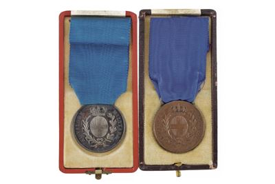Regno d'Italia, Lotto di due medaglie al Valore Militare (una in argento e una in bronzo)