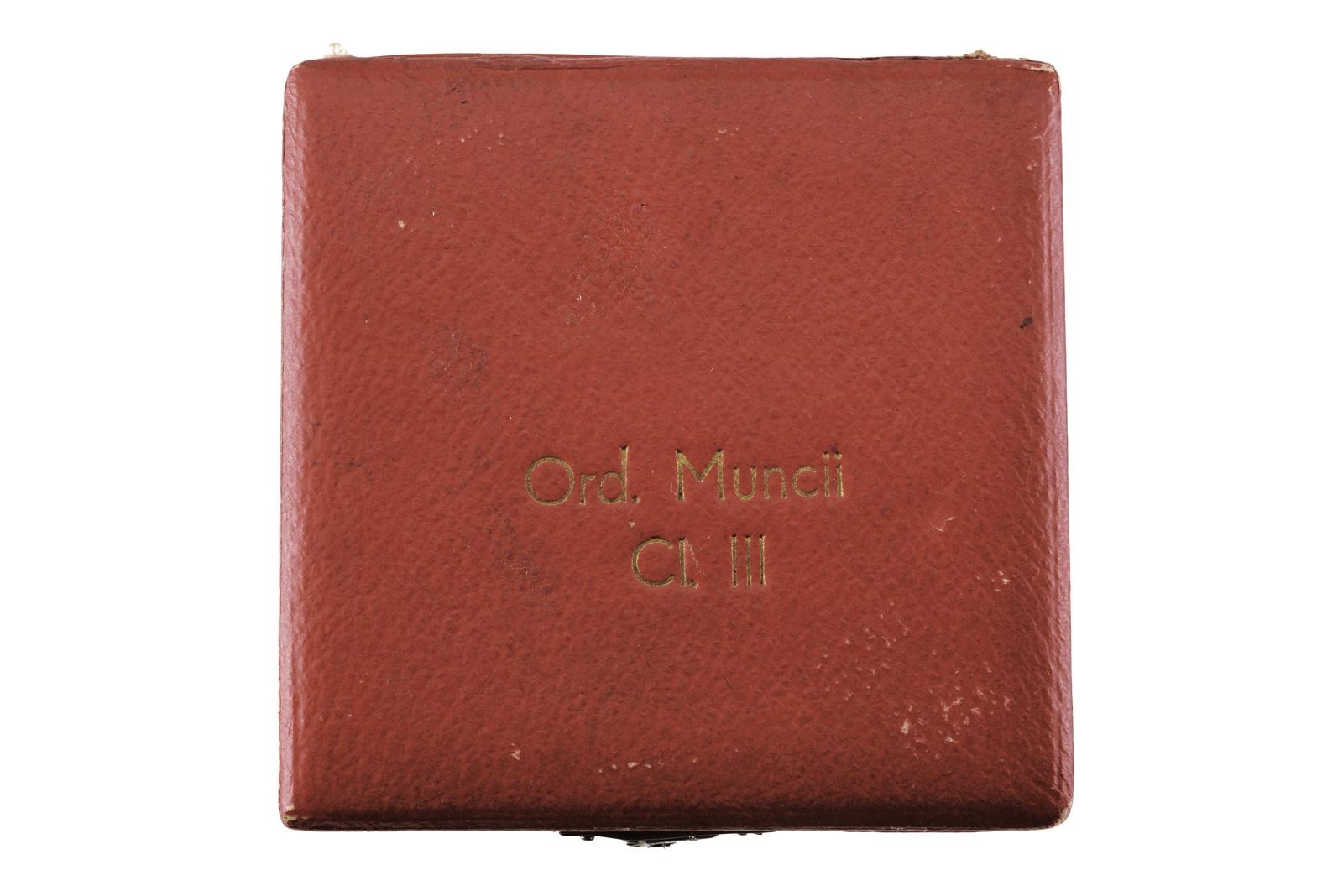 Medaglia, terzo quarto del XX secolo, metallo smaltato