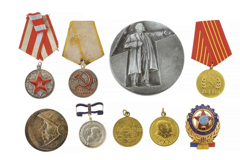 Lotto di otto medaglie, varie provenienze, XX secolo