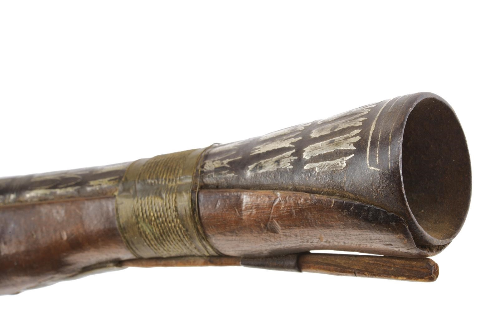 Arma a tromboncino a pietra focaia, canna liscia con volata a tromba circolare