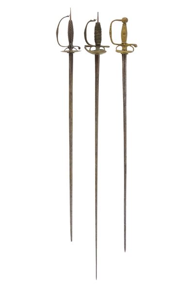 Spadini (3), lame in varie fogge, bronzo con decorazioni a rocaille