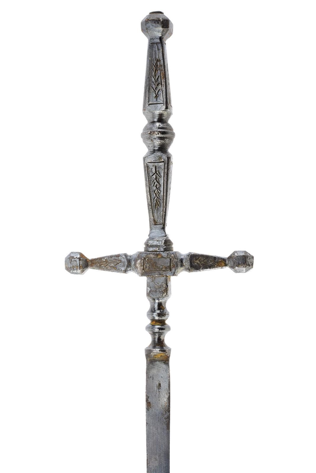 Militaria, Stiletto in ferro a lama triangolare (39,5 cm)