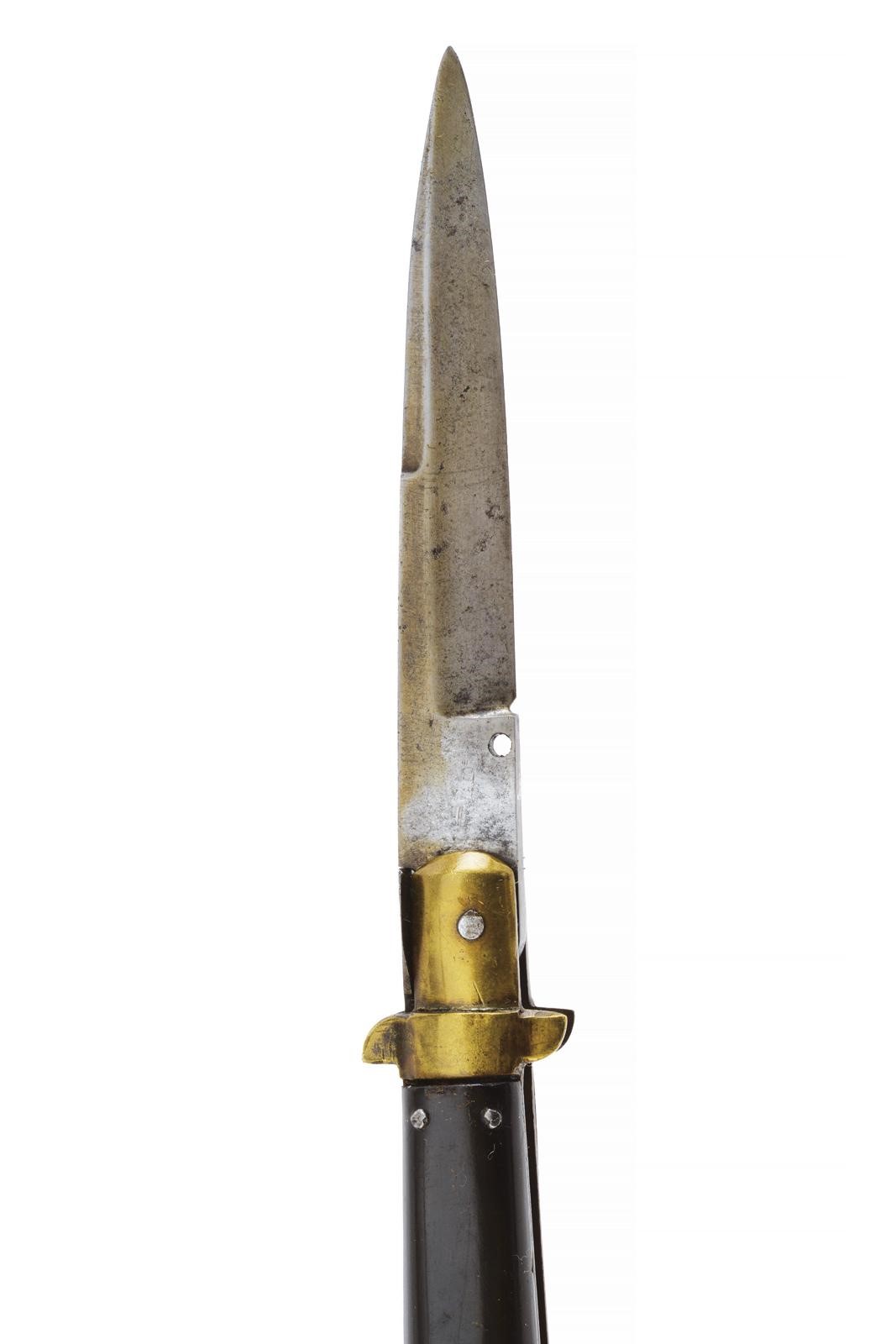 Coltello a scatto con lama pieghevole a filo e controfilo, ghiera in ottone
