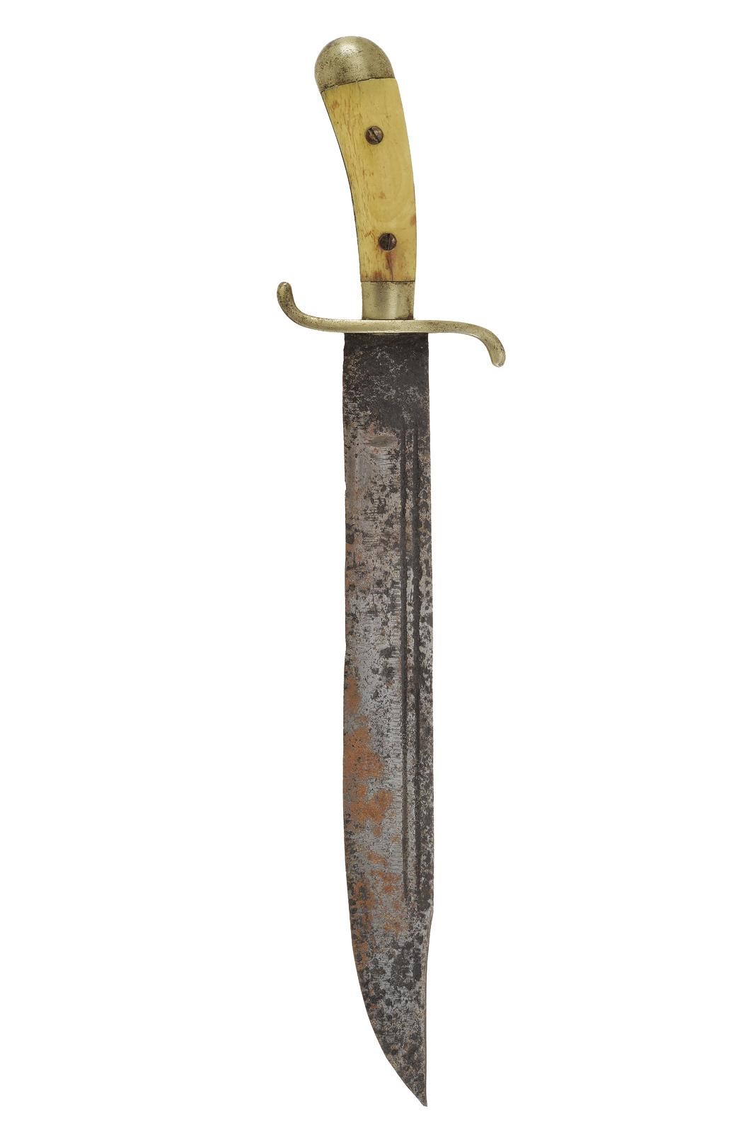Coltello tipo Bowie, lama a un filo e controfilo con scanalature e punta incavata