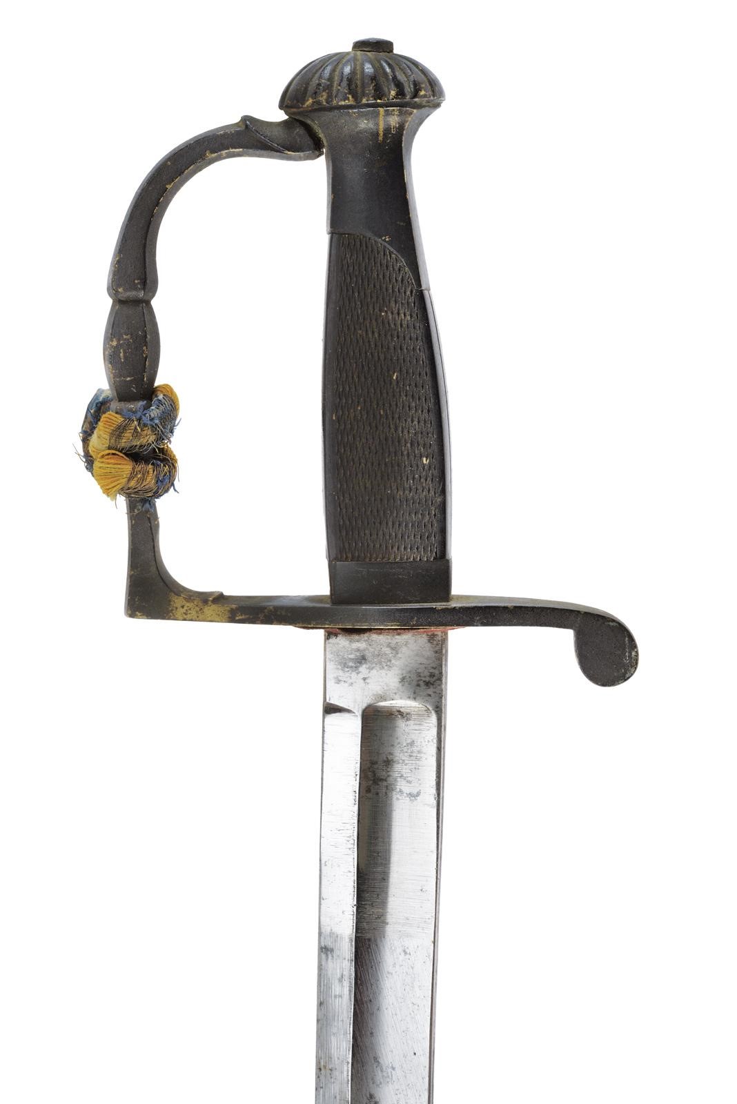 Sciabola da guardiamarina, lama in ferro e fornimenti in ottone
