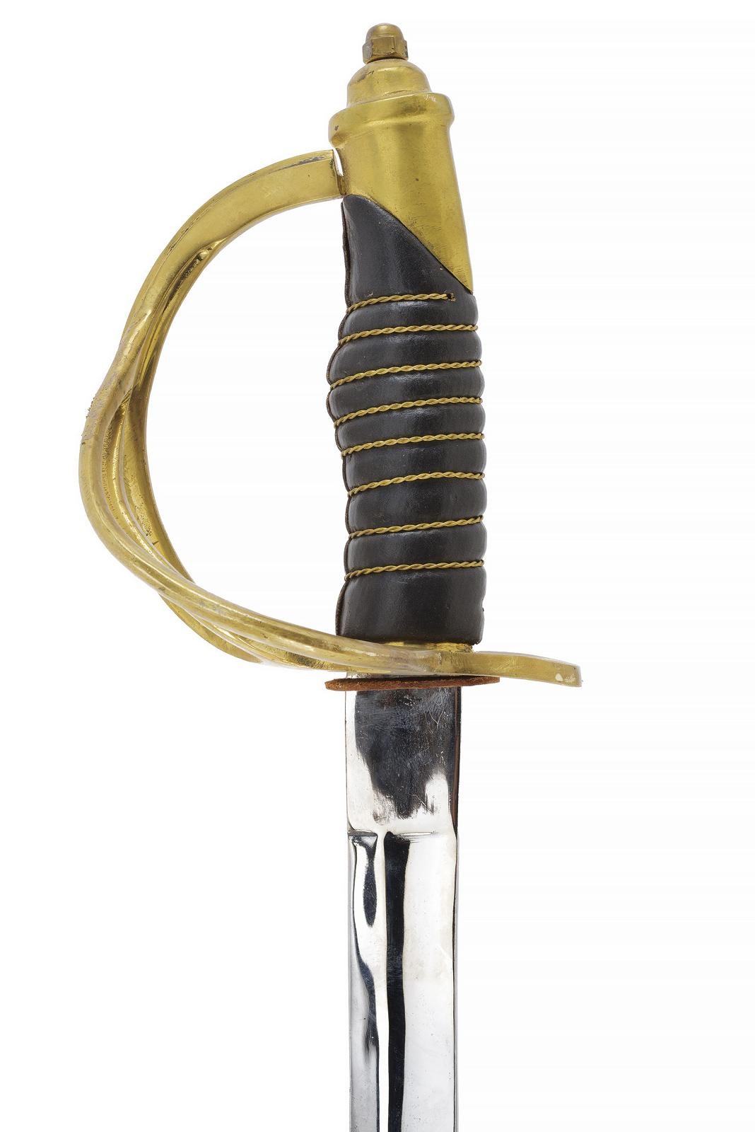 Militaria, due sciabole da parata (repliche)